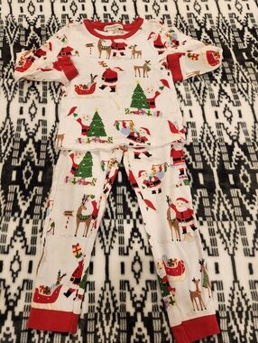 Pottery Barn Holiday Santa & Reindeer Kids Pajama Set - Red & White, Size 3T